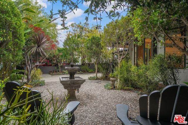 3775 Maplewood Avenue, Los Angeles, CA 90066