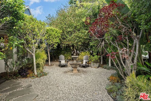 3775 Maplewood Avenue, Los Angeles, CA 90066