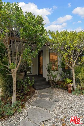 3775 Maplewood Avenue, Los Angeles, CA 90066