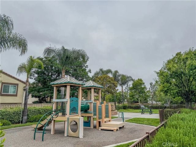 25176 Crest Haven 2, Murrieta, CA 92562