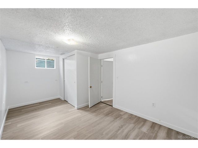 745 Mobile St, Aurora, CO 80011
