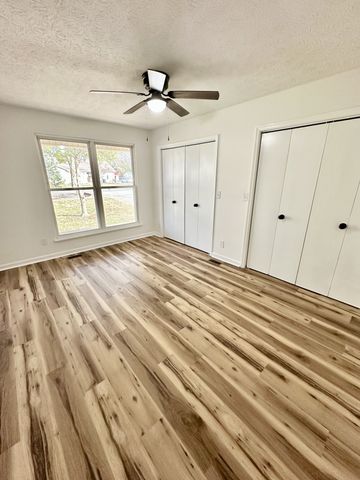 709 S Russell St, Portland, TN 37148