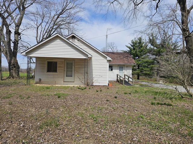 14104 E Game Farm Road, Mt Vernon, IL 62864