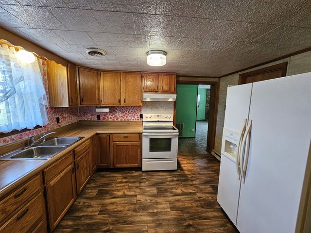 14104 E Game Farm Road, Mt Vernon, IL 62864