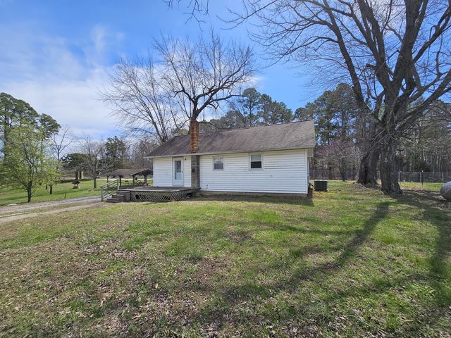 14104 E Game Farm Road, Mt Vernon, IL 62864