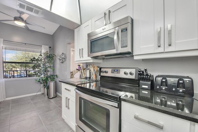 7915 Willow Spring Drive 1223, Lake Worth, FL 33467