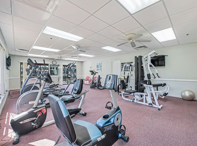 7915 Willow Spring Drive 1223, Lake Worth, FL 33467