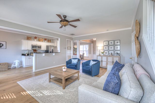 437 Old Towne Dr, Brentwood, TN 37027