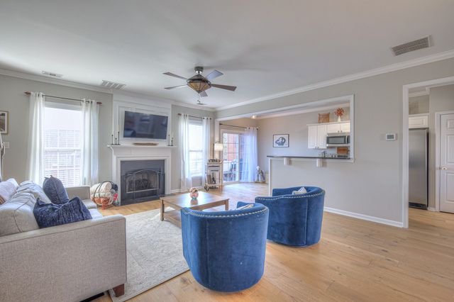 437 Old Towne Dr, Brentwood, TN 37027