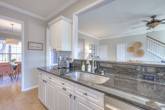 437 Old Towne Dr, Brentwood, TN 37027