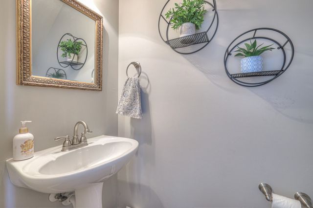 437 Old Towne Dr, Brentwood, TN 37027