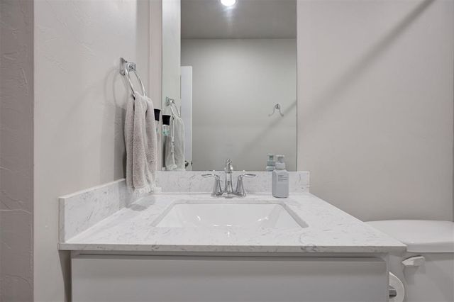 7505 NW 143rd Street, Oklahoma City, OK 73142