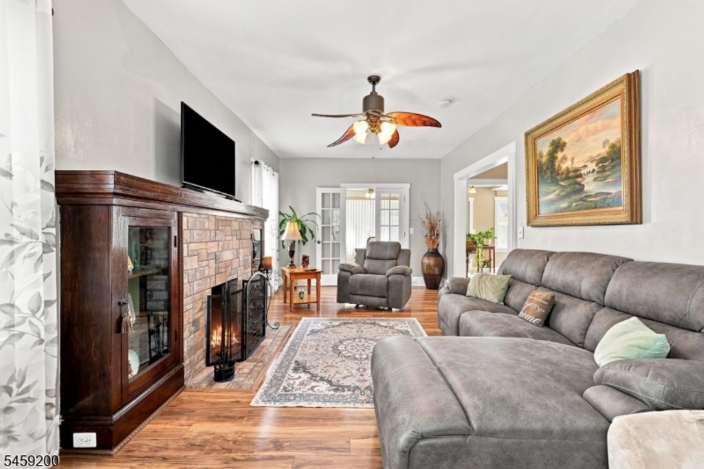 833 Livingston Rd, Elizabeth City, NJ 07208 — photo 5
