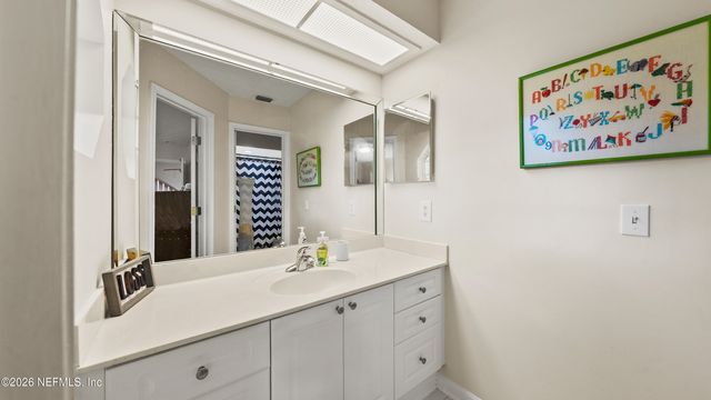 1372 WINDSOR HARBOR Drive, Jacksonville, FL 32225