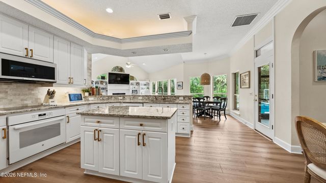 1372 WINDSOR HARBOR Drive, Jacksonville, FL 32225