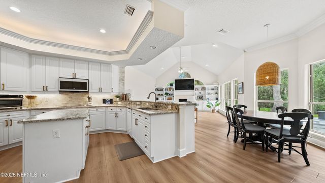 1372 WINDSOR HARBOR Drive, Jacksonville, FL 32225