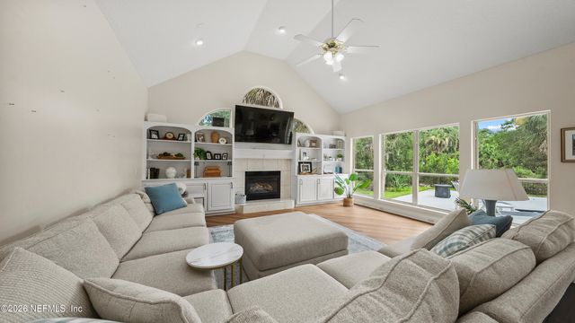 1372 WINDSOR HARBOR Drive, Jacksonville, FL 32225