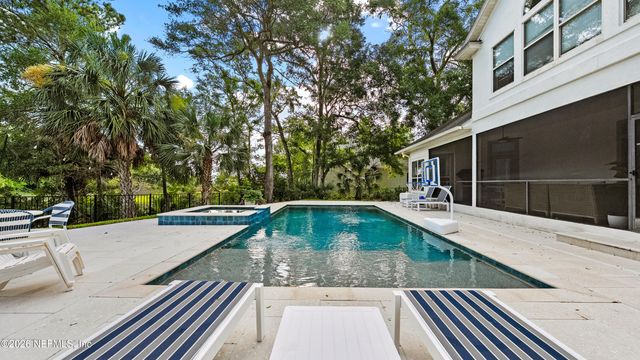 1372 WINDSOR HARBOR Drive, Jacksonville, FL 32225