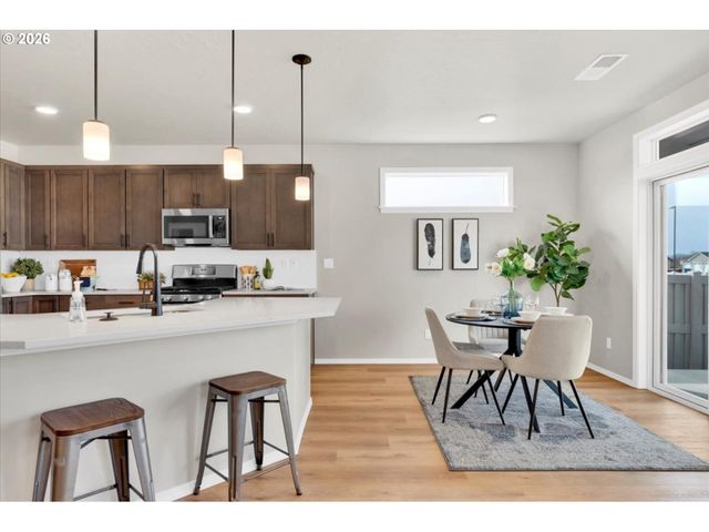 5204 Holly, Springfield, OR 97478