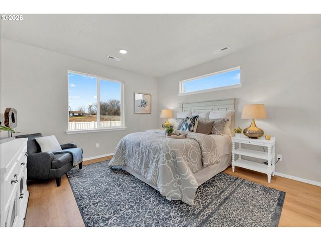 5204 Holly, Springfield, OR 97478