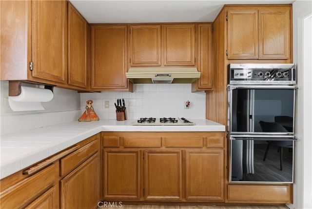 6 Blacksmith Circle, Pomona, CA 91766