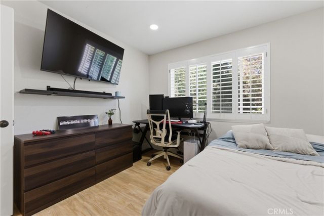 6 Blacksmith Circle, Pomona, CA 91766