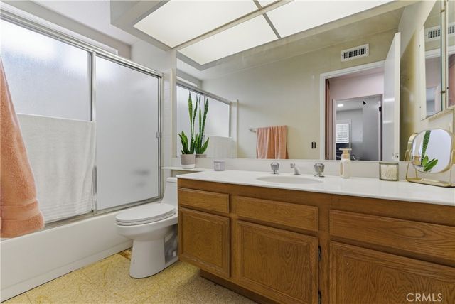 6 Blacksmith Circle, Pomona, CA 91766