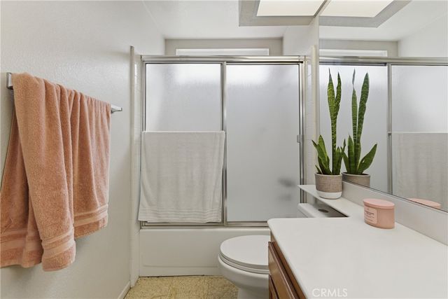 6 Blacksmith Circle, Pomona, CA 91766