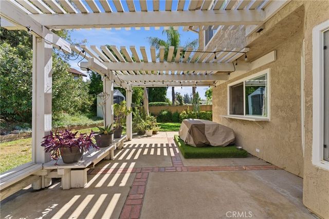 6 Blacksmith Circle, Pomona, CA 91766