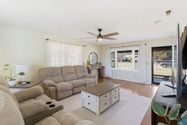 1214 N Sheridan Ave, Wichita, KS 67203