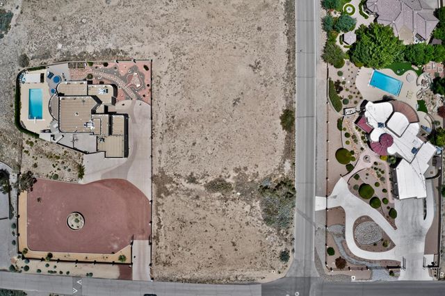 8241 San Diego Avenue NE, Albuquerque, NM 87122