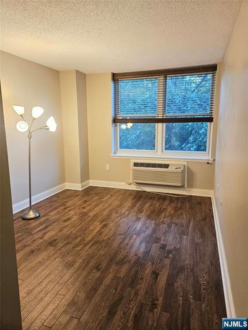 300 Main Street 310, Little Falls, NJ 07424