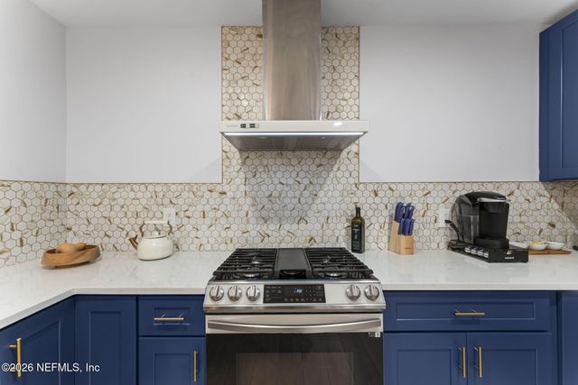 275 CHESWICK OAKS Avenue, Orange Park, FL 32073