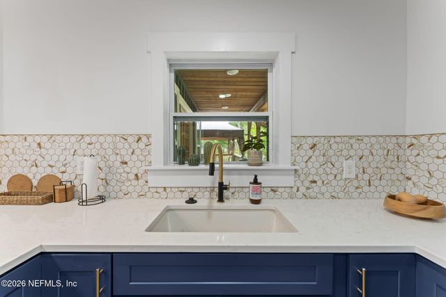 275 CHESWICK OAKS Avenue, Orange Park, FL 32073