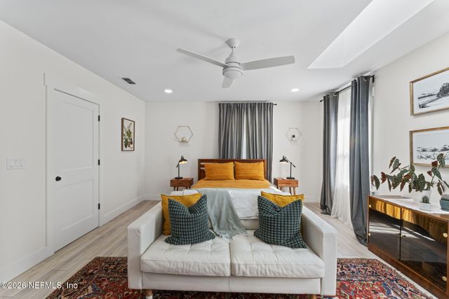 275 CHESWICK OAKS Avenue, Orange Park, FL 32073