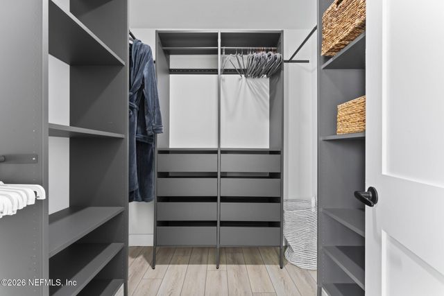 275 CHESWICK OAKS Avenue, Orange Park, FL 32073