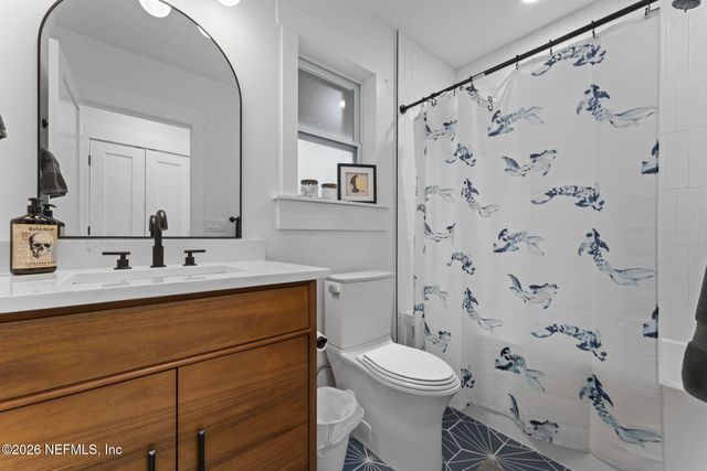 275 CHESWICK OAKS Avenue, Orange Park, FL 32073