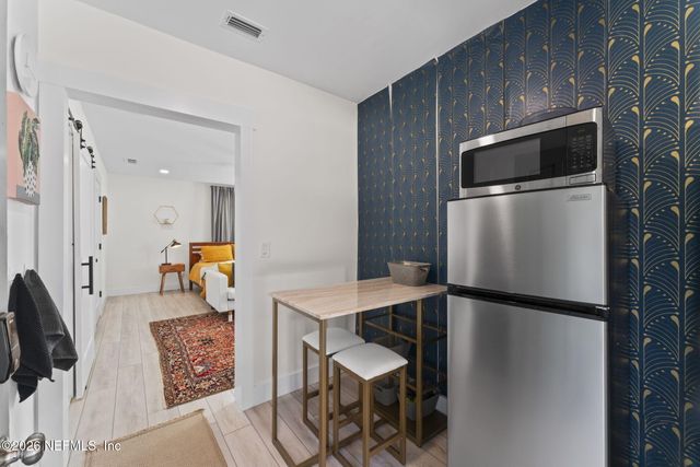 275 CHESWICK OAKS Avenue, Orange Park, FL 32073