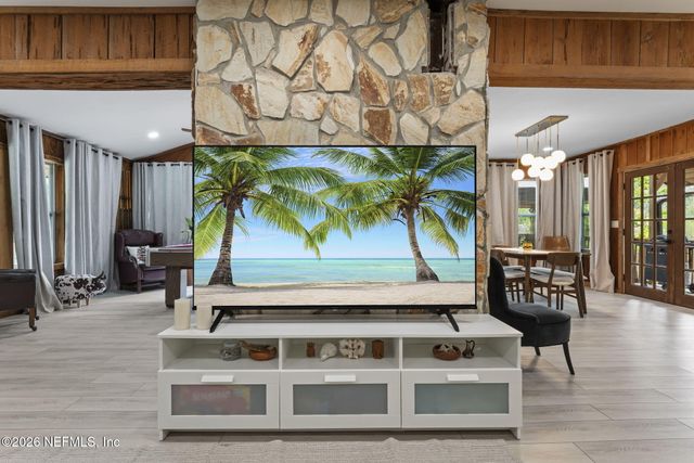 275 CHESWICK OAKS Avenue, Orange Park, FL 32073