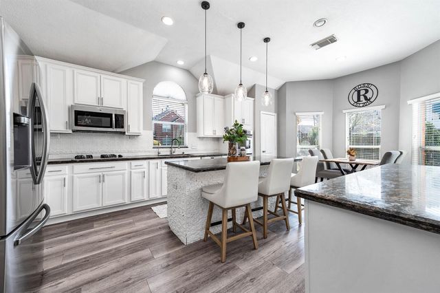 12102 Auburn Shores Court, Pearland, TX 77584