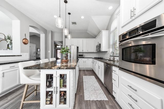 12102 Auburn Shores Court, Pearland, TX 77584