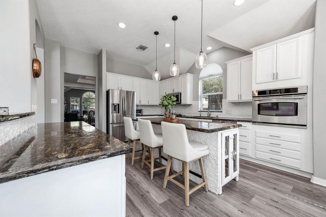 12102 Auburn Shores Court, Pearland, TX 77584