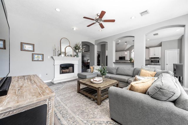 12102 Auburn Shores Court, Pearland, TX 77584