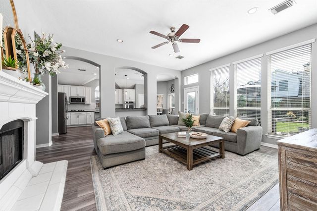 12102 Auburn Shores Court, Pearland, TX 77584