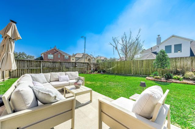 12102 Auburn Shores Court, Pearland, TX 77584