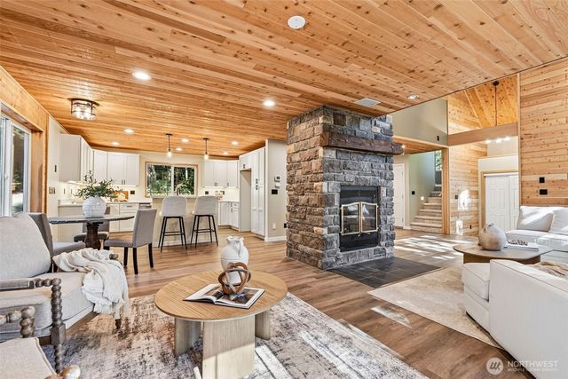 15412 NE Winsor Drive, Brush Prairie, WA 98606