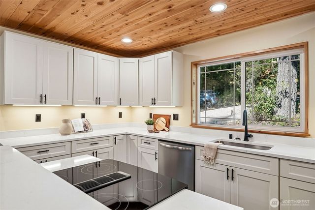 15412 NE Winsor Drive, Brush Prairie, WA 98606