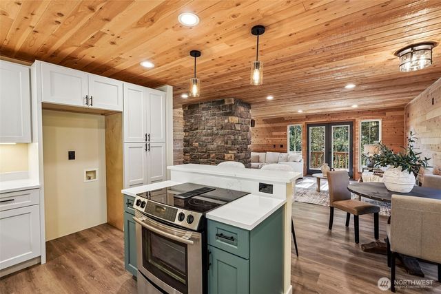 15412 NE Winsor Drive, Brush Prairie, WA 98606