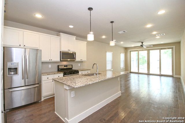 230 CLAREMONT AVE, San Antonio, TX 78209