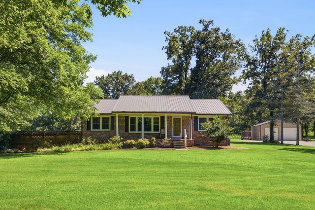 2837 Hopkins Bridge Rd, Lewisburg, TN 37091